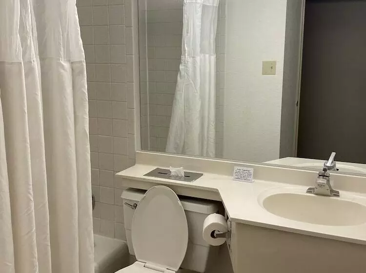 اتاق استاندارد با 2 تخت دوبل, Ramada By Wyndham Albuquerque Midtown