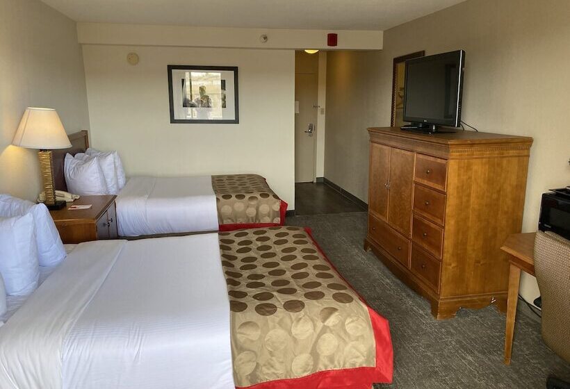 Номер Стандарт 2 Двуспальные Кровати, Ramada By Wyndham Albuquerque Midtown
