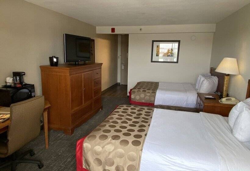 ２ダブルベッドのスタンダードルーム, Ramada By Wyndham Albuquerque Midtown