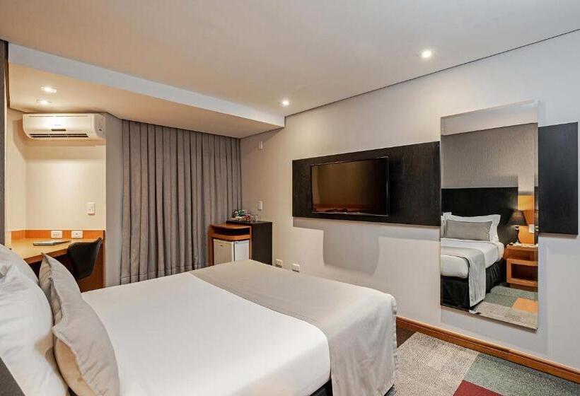 スーペリアールーム, Slaviero Curitiba Batel