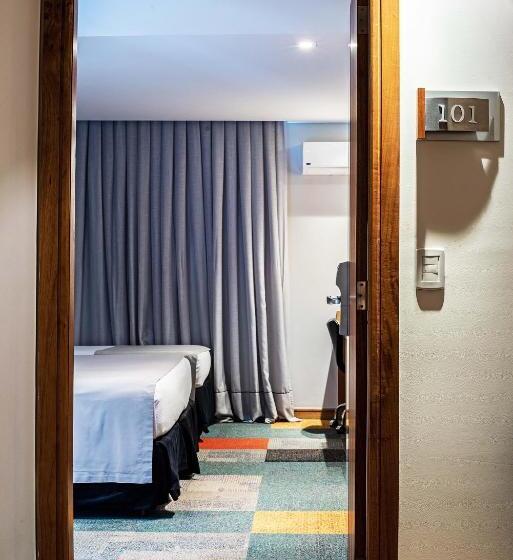 身障者適用スタンダードルーム, Slaviero Curitiba Batel