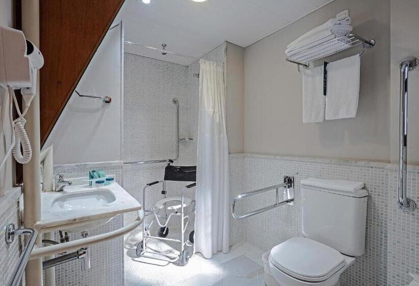 身障者適用スタンダードルーム, Slaviero Curitiba Batel