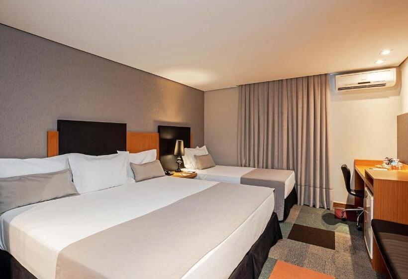 デラックスルーム, Slaviero Curitiba Batel