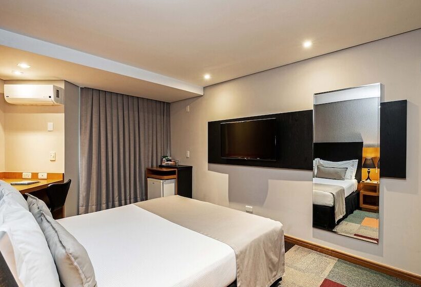 デラックスルーム, Slaviero Curitiba Batel