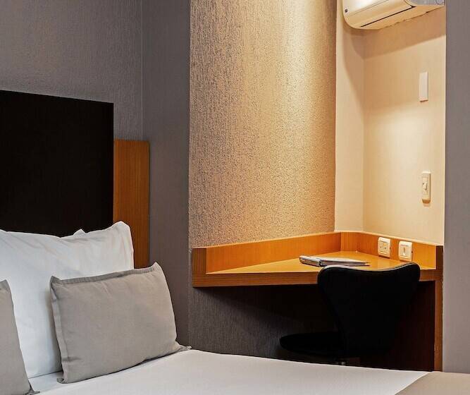 デラックスルーム, Slaviero Curitiba Batel