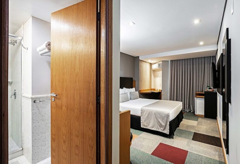 デラックスルーム, Slaviero Curitiba Batel