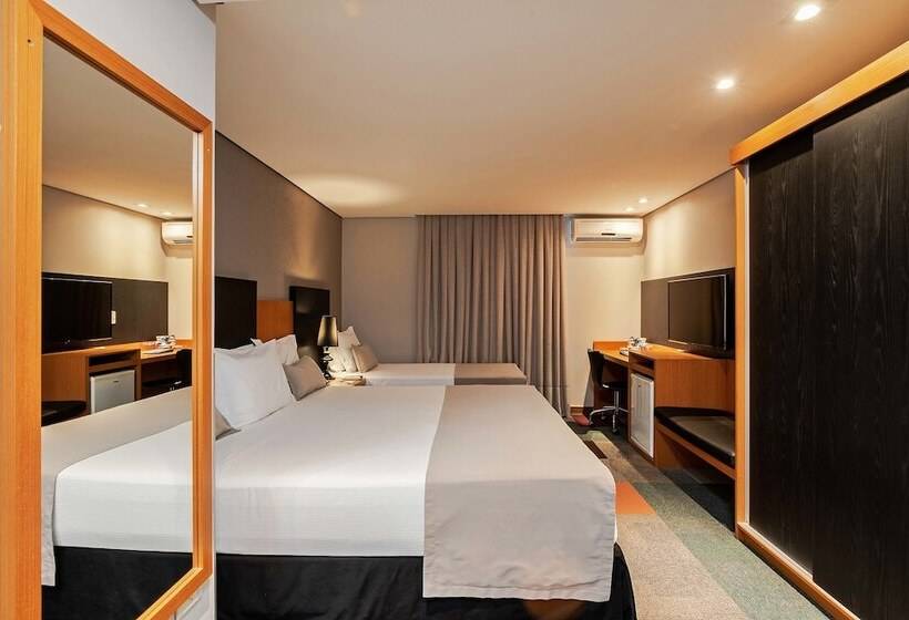 デラックスルーム, Slaviero Curitiba Batel