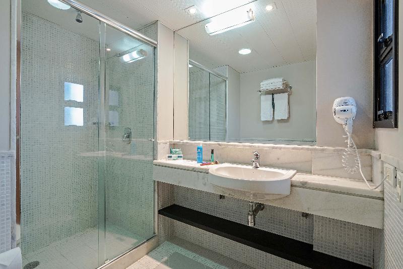 デラックスルーム, Slaviero Curitiba Batel