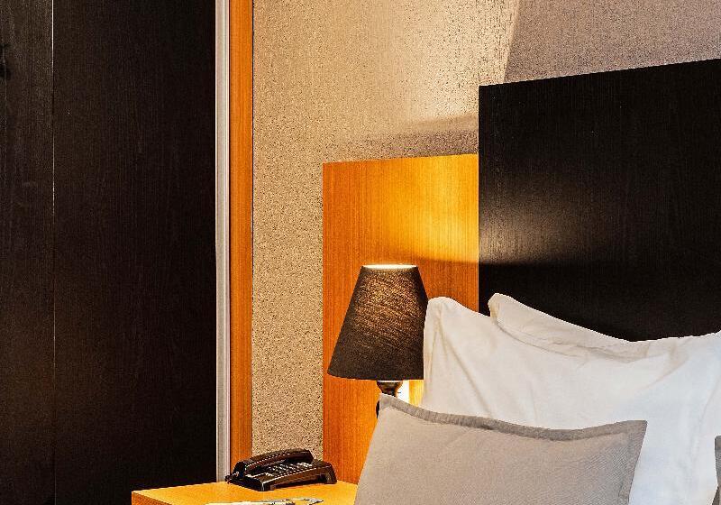 デラックスルーム, Slaviero Curitiba Batel