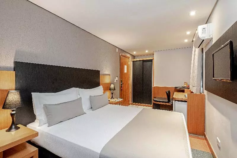 Deluxe-studio, Slaviero Curitiba Batel