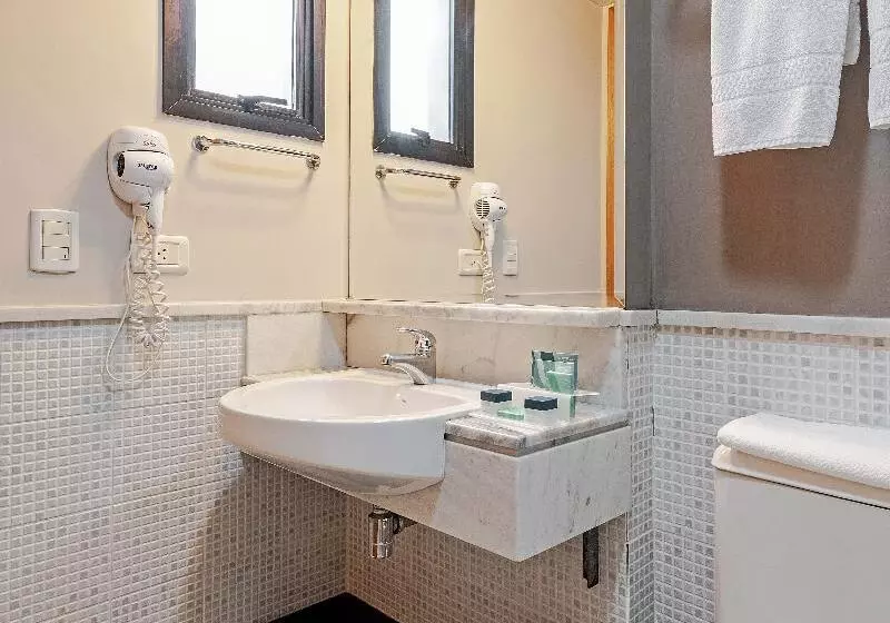 Deluxe-studio, Slaviero Curitiba Batel