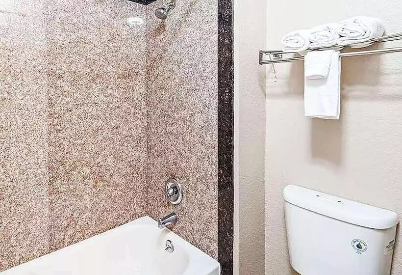 Standard-huone 2 Parivuodetta, Travelodge By Wyndham San Antonio Downtown Northeast