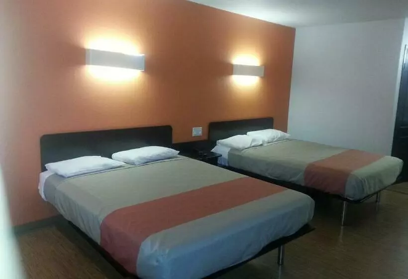 اتاق لوکس, Motel 6 Bell Gardens
