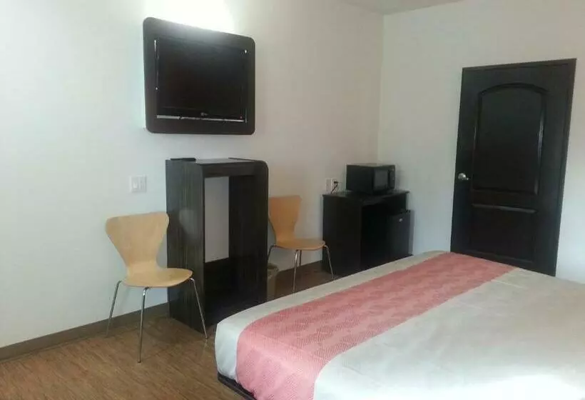 اتاق لوکس با تخت بزرگ, Motel 6 Bell Gardens