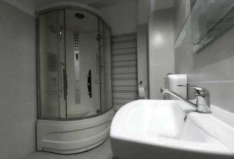 اتاق راحتی سه تخته, Vila Egreta