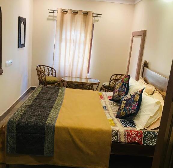 غرفة ديلوكس سرير كينج, Corsican Haveli