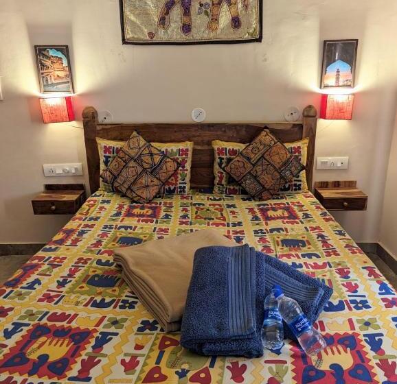스탠다드 룸 킹사이즈 침대, Corsican Haveli