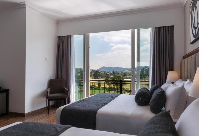 수피리어 트리플 룸, Grand Turf