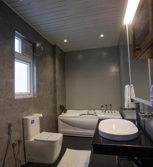 프리미엄 트리플 룸, Grand Turf