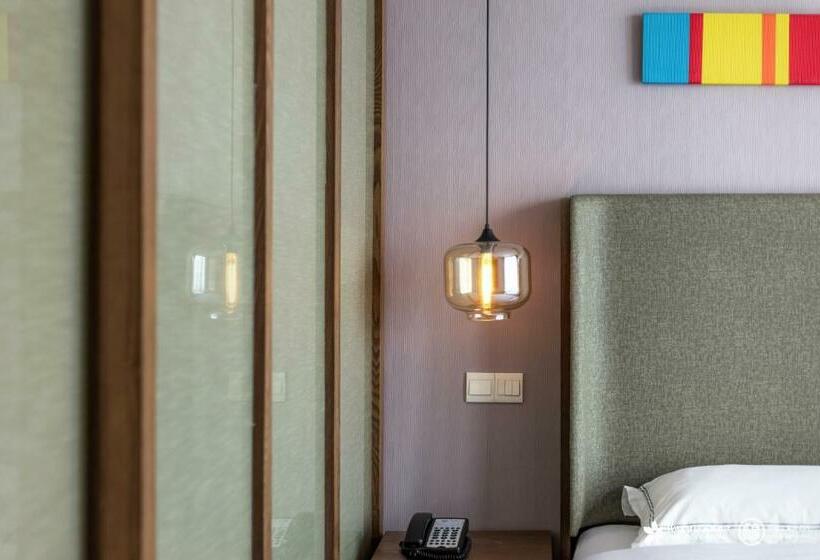 Люкс, Life All Suites  Suzhou
