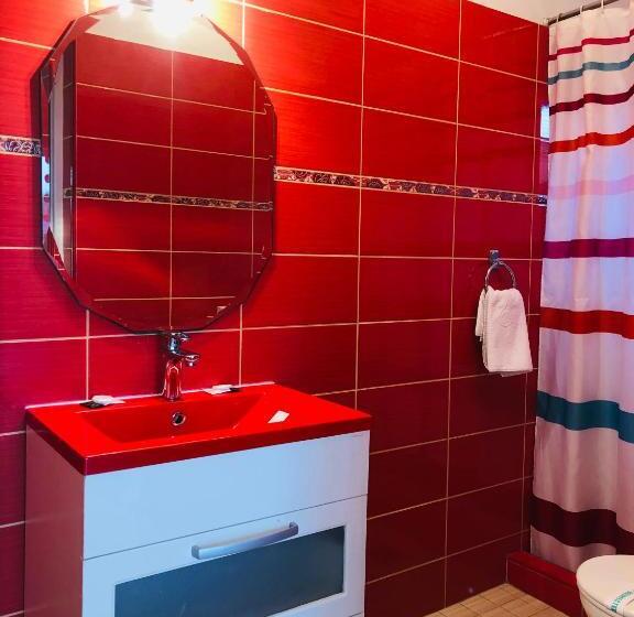 Standard Trippelrum med Balkong, Vila Timona