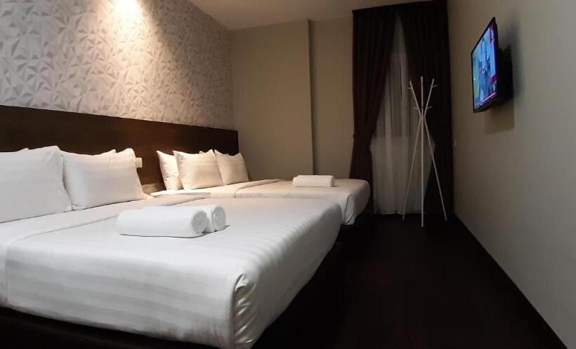 اتاق خانوادگی, Miico Hotel @ Mount Austin