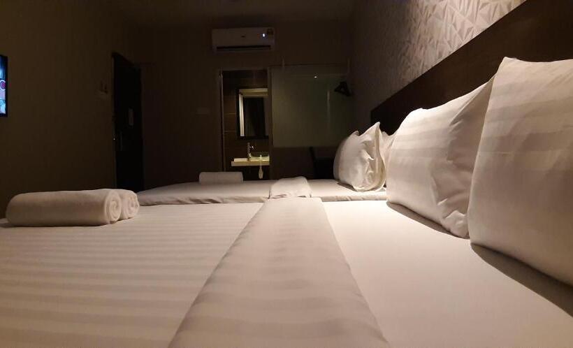 اتاق خانوادگی, Miico Hotel @ Mount Austin