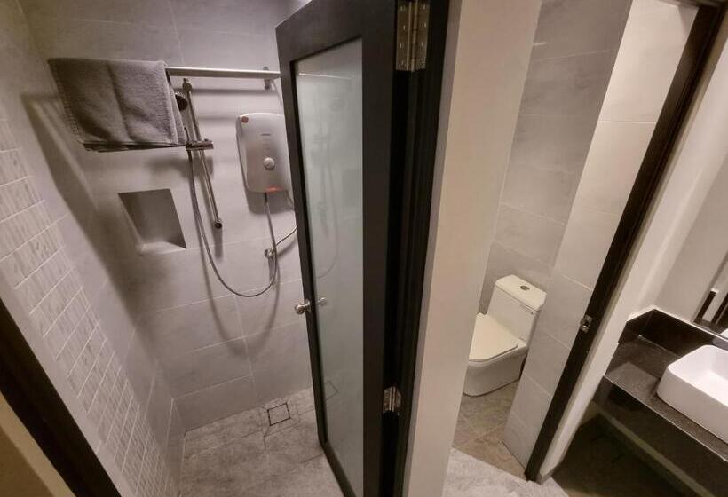 اتاق خانوادگی, Miico Hotel @ Mount Austin