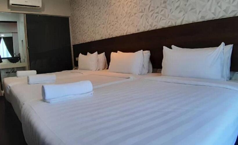 اتاق استاندارد سه تخته با چشمانداز, Miico Hotel @ Mount Austin