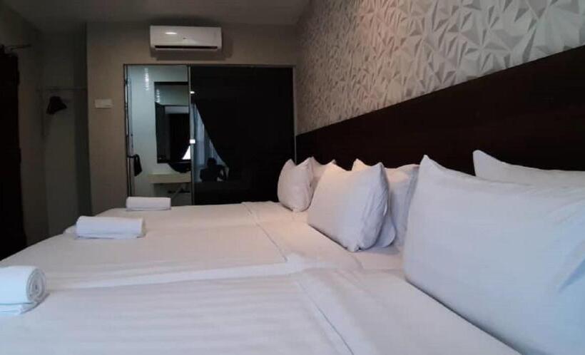 اتاق استاندارد سه تخته با چشمانداز, Miico Hotel @ Mount Austin