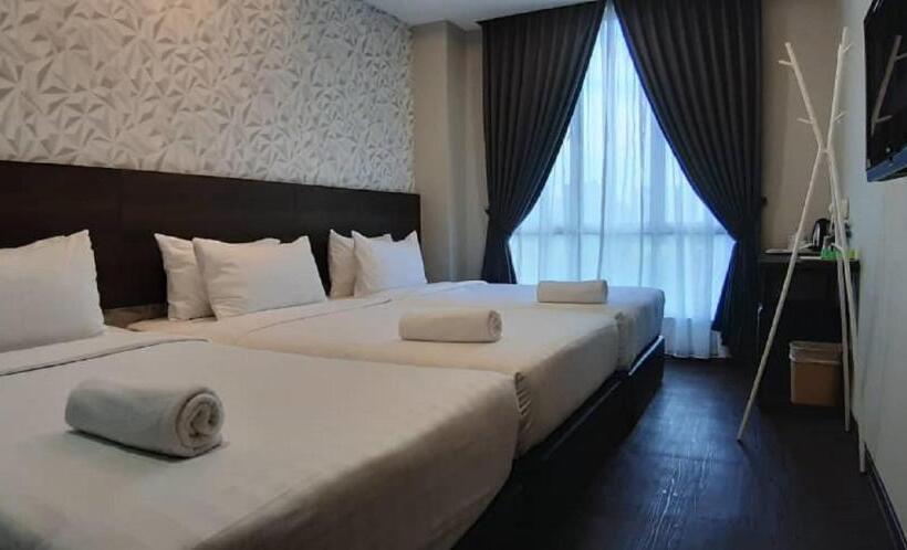 اتاق استاندارد سه تخته با چشمانداز, Miico Hotel @ Mount Austin