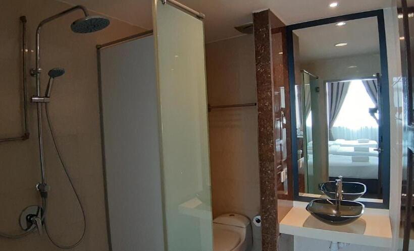 اتاق استاندارد سه تخته با چشمانداز, Miico Hotel @ Mount Austin