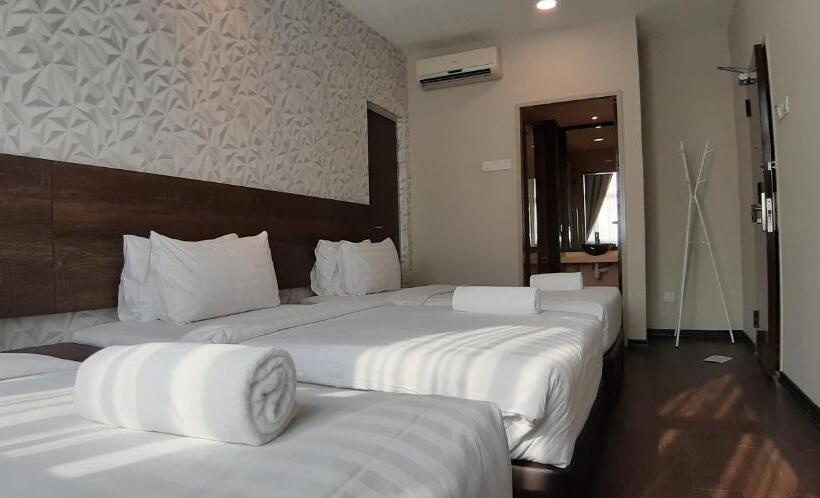 اتاق استاندارد سه تخته با چشمانداز, Miico Hotel @ Mount Austin