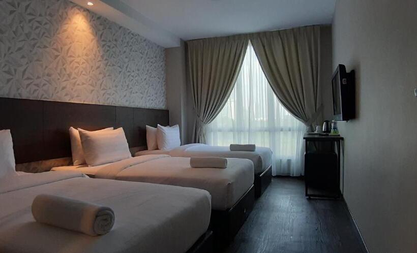 اتاق استاندارد سه تخته با چشمانداز, Miico Hotel @ Mount Austin