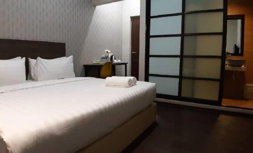 اتاق استاندارد با تخت بزرگ, Miico Hotel @ Mount Austin