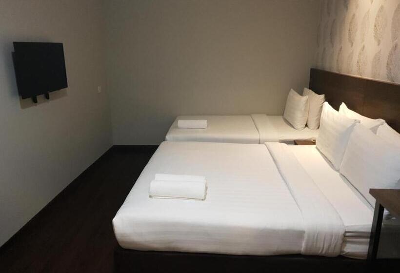 اتاق خانوادگی, Miico Hotel @ Mount Austin