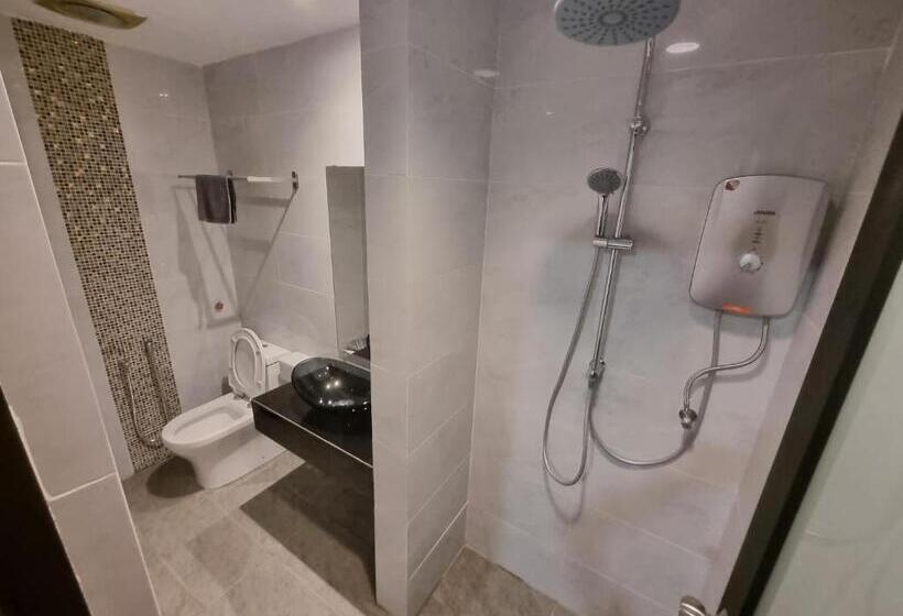 اتاق خانوادگی, Miico Hotel @ Mount Austin