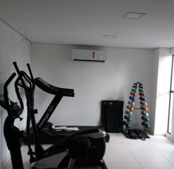 آپارتمان 1 خوابه با چشم‌انداز استخر, Laguna Beach Flat