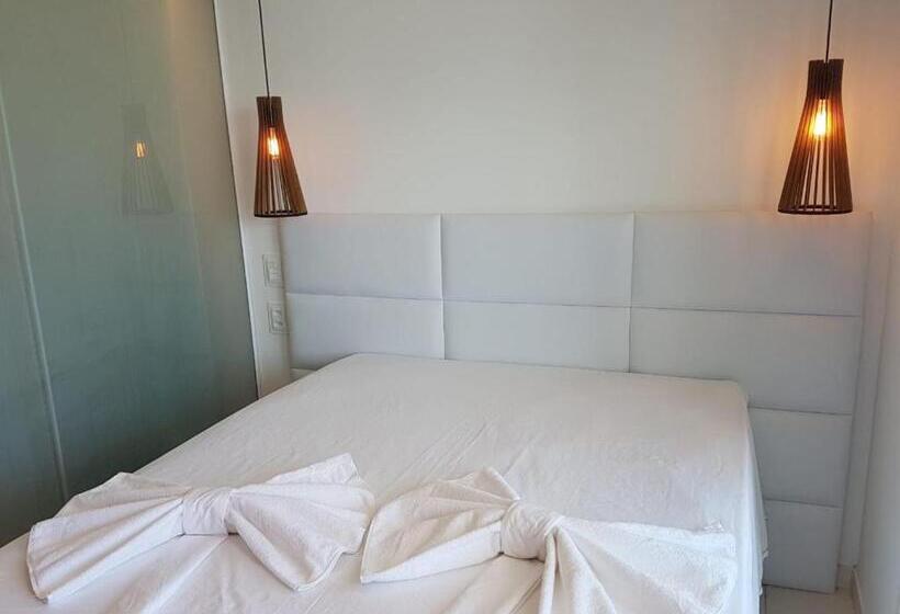 آپارتمان 1 خوابه با چشم‌انداز استخر, Laguna Beach Flat