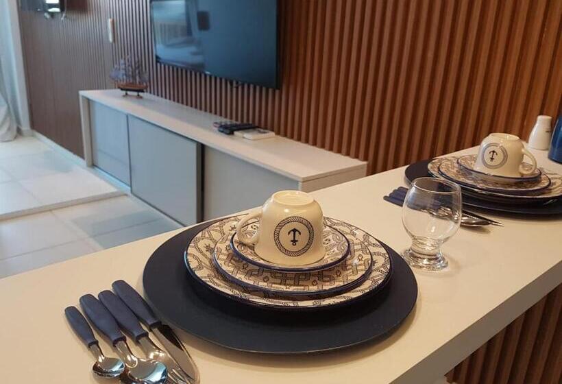 آپارتمان 1 خوابه با چشم‌انداز استخر, Laguna Beach Flat