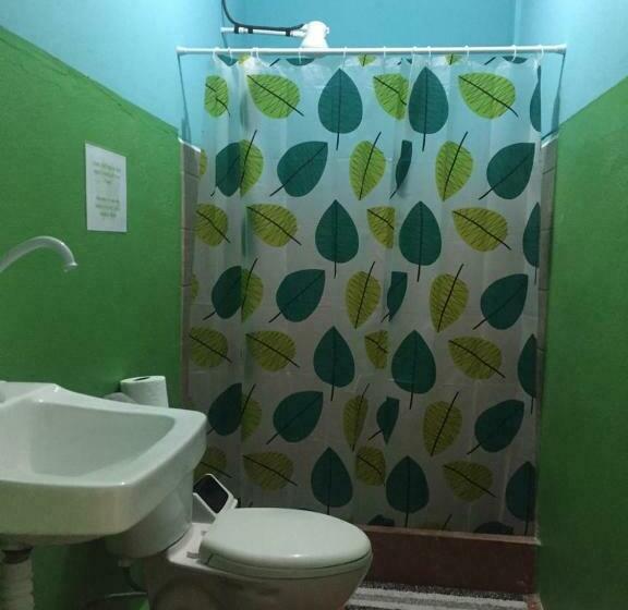 스탠다드 룸 공동 욕실, Madre Selva Hostel