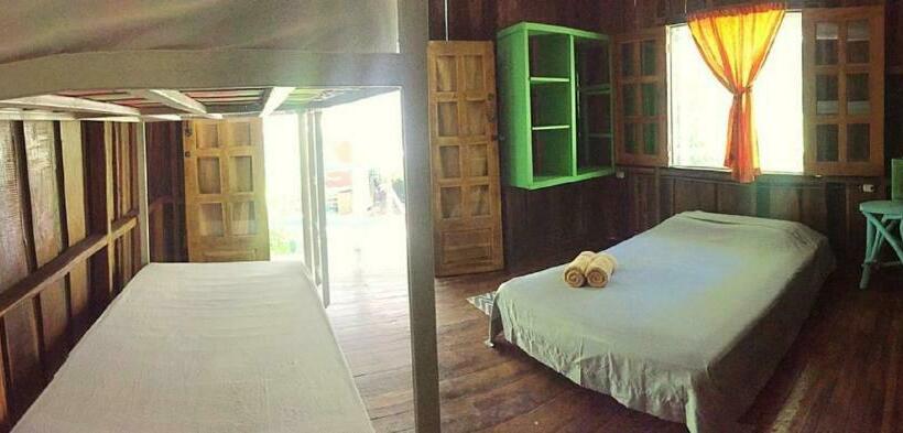 패밀리 룸 공용 욕실, Madre Selva Hostel