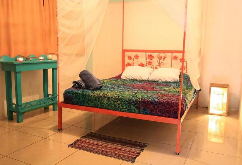 스탠다드 룸 공동 욕실, Madre Selva Hostel