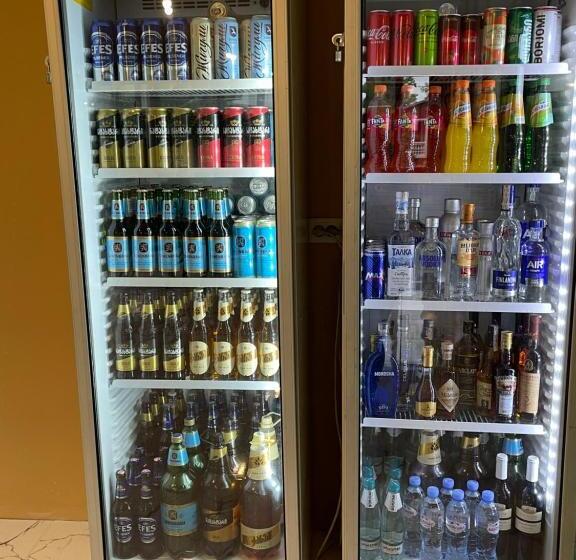 اتاق کلاسیک سه تخته, Guest House Royal Comfort With Terrace