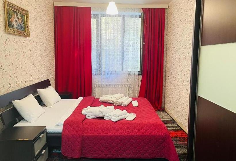اتاق استاندارد با سرویس بهداشتی مشترک, Guest House Royal Comfort With Terrace