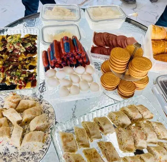 اتاق خانوادگی, Guest House Royal Comfort With Terrace