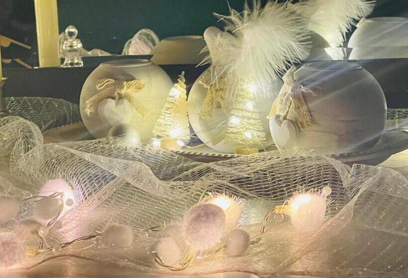 اتاق استاندارد با سرویس بهداشتی مشترک, Guest House Royal Comfort With Terrace