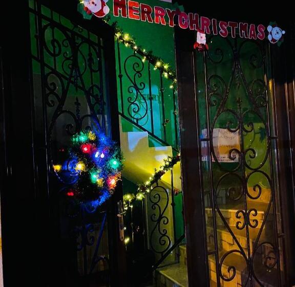 اتاق خانوادگی, Guest House Royal Comfort With Terrace