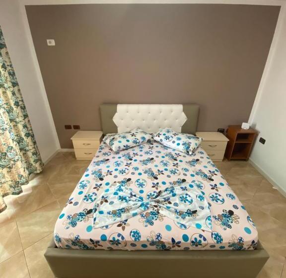 غرفة قياسية حمام مشترك, Neo Apartments