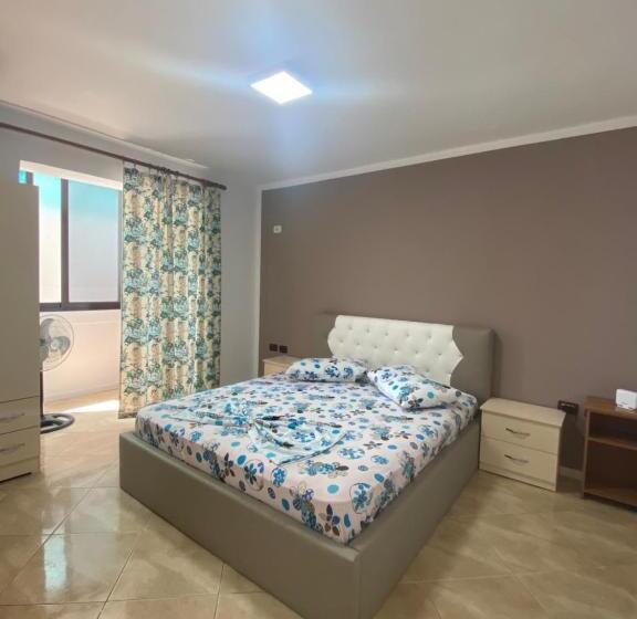 غرفة قياسية حمام مشترك, Neo Apartments